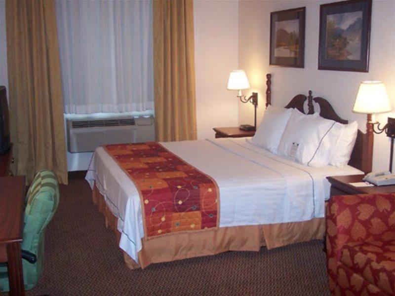Baymont By Wyndham Tucson Airport Hotel Værelse billede